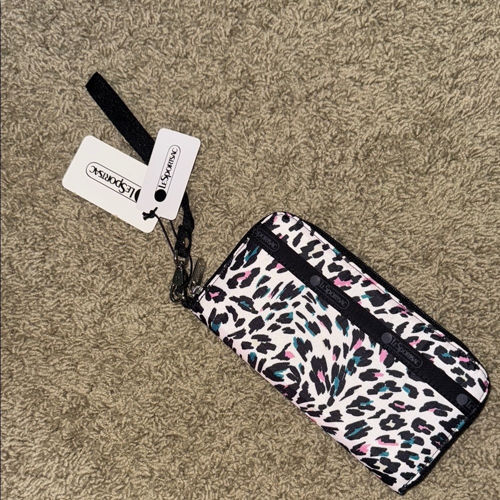 LeSportSac leopard Print Wristlet Wallet